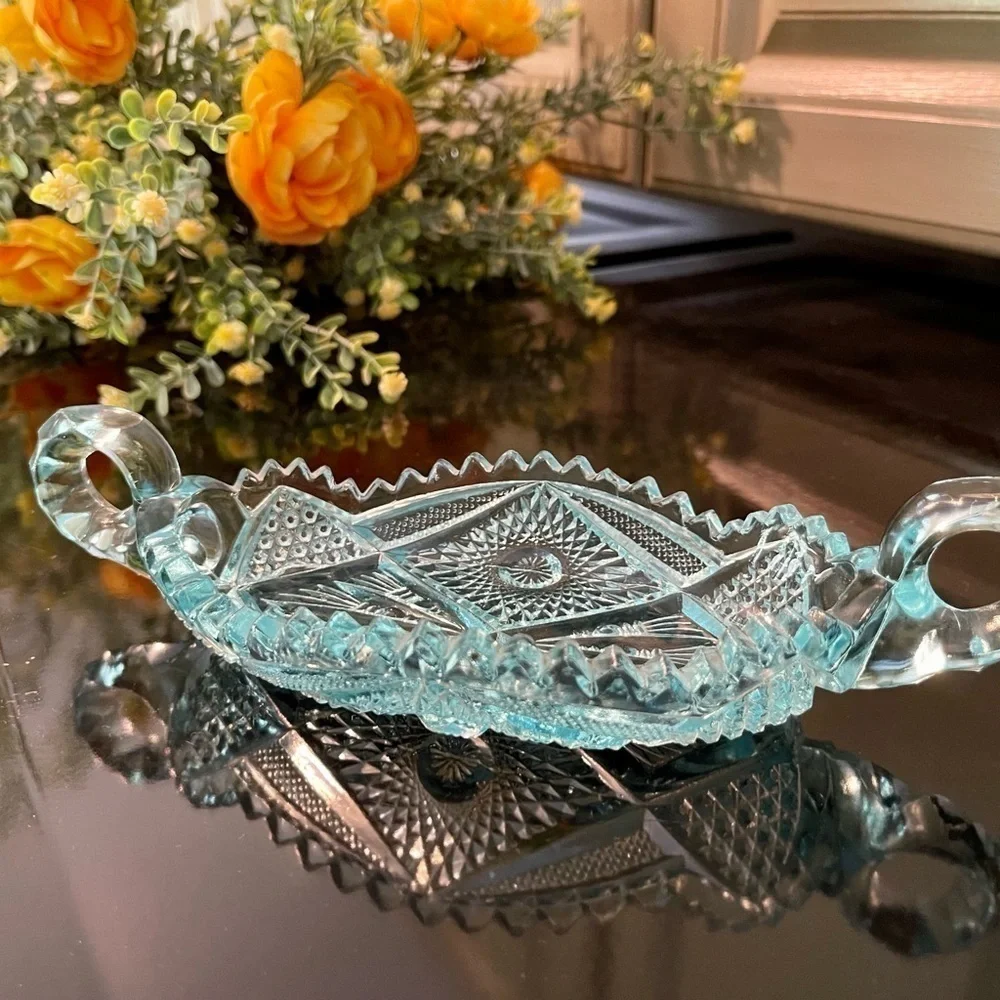 VINTAGE, VIKING, PRESSED GLASS, TURQUOISE, RELISH TRAY. SAWTOOTH EDGE.